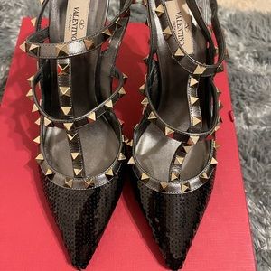 Used twice, gorgeous Valentino heels